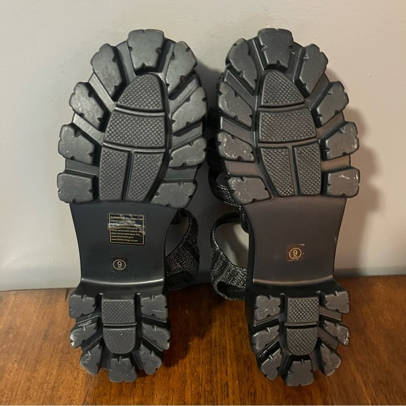 Cape Robbin woven sandals. Women’s size 9. Like new! - Picture 10 of 11